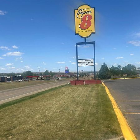 Super 8 By Wyndham Miles City Exterior photo